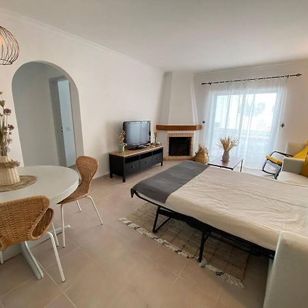 Apartamento Amparo-T2 C/Piscina 卡武埃鲁 外观 照片