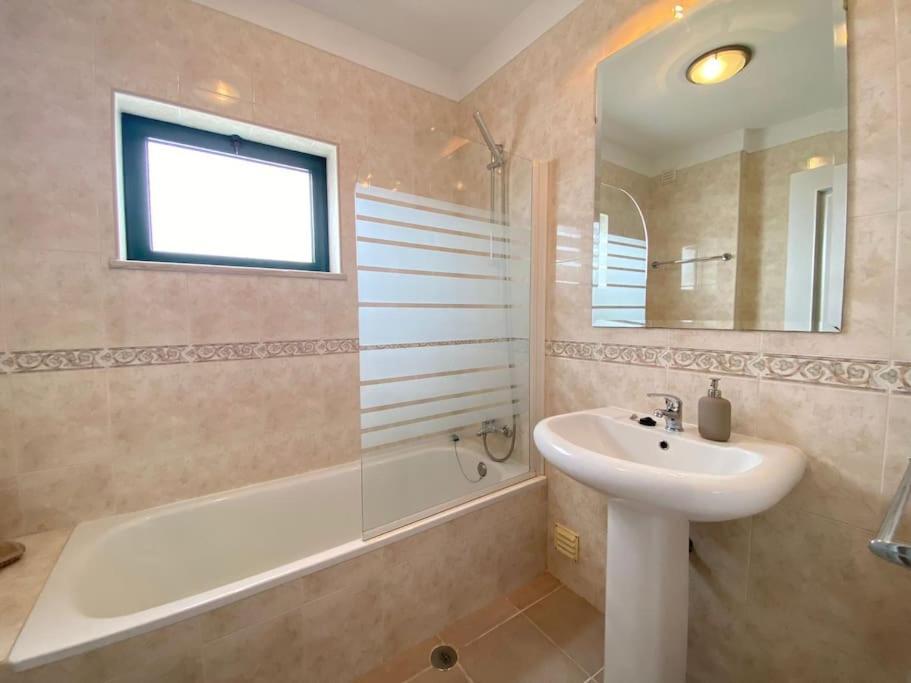 Apartamento Amparo-T2 C/Piscina 卡武埃鲁 外观 照片