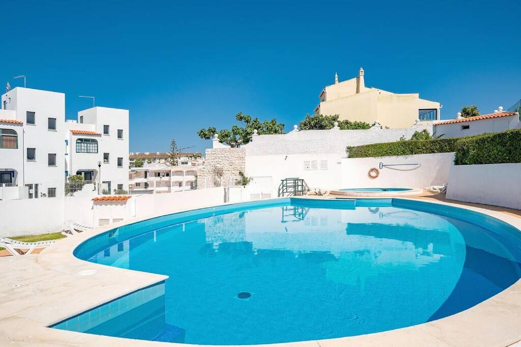Apartamento Amparo-T2 C/Piscina 卡武埃鲁 外观 照片