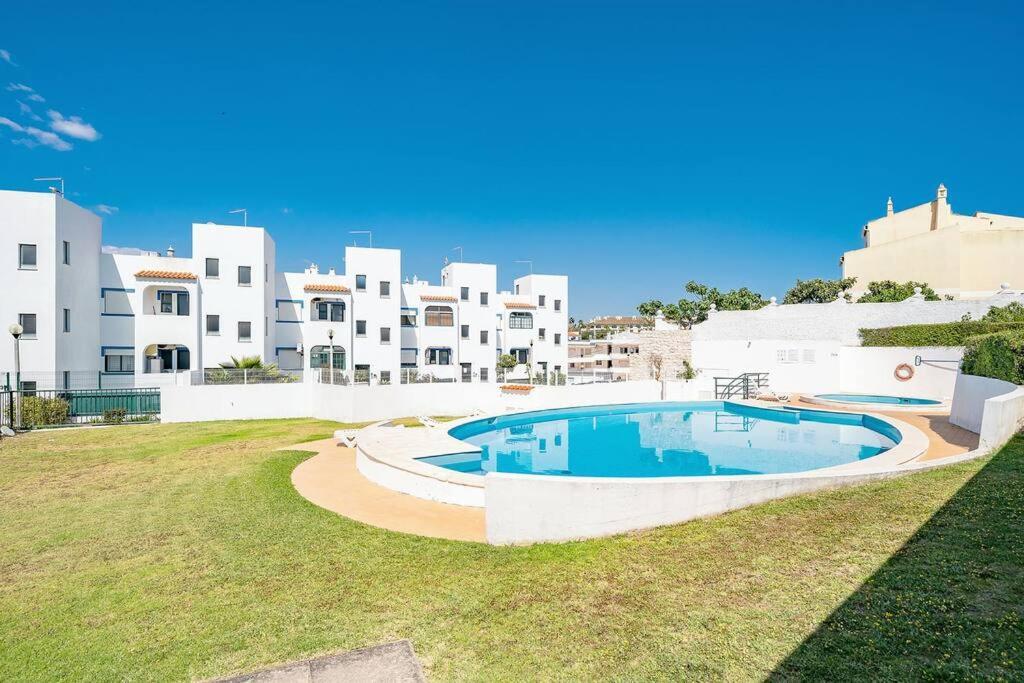Apartamento Amparo-T2 C/Piscina 卡武埃鲁 外观 照片