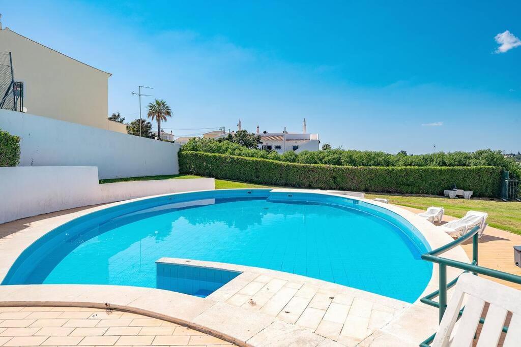 Apartamento Amparo-T2 C/Piscina 卡武埃鲁 外观 照片